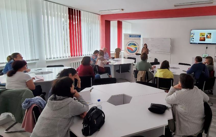 Розпочали заняття доценти та аспіранти кафедри загального мовознавства і слов'янських мов